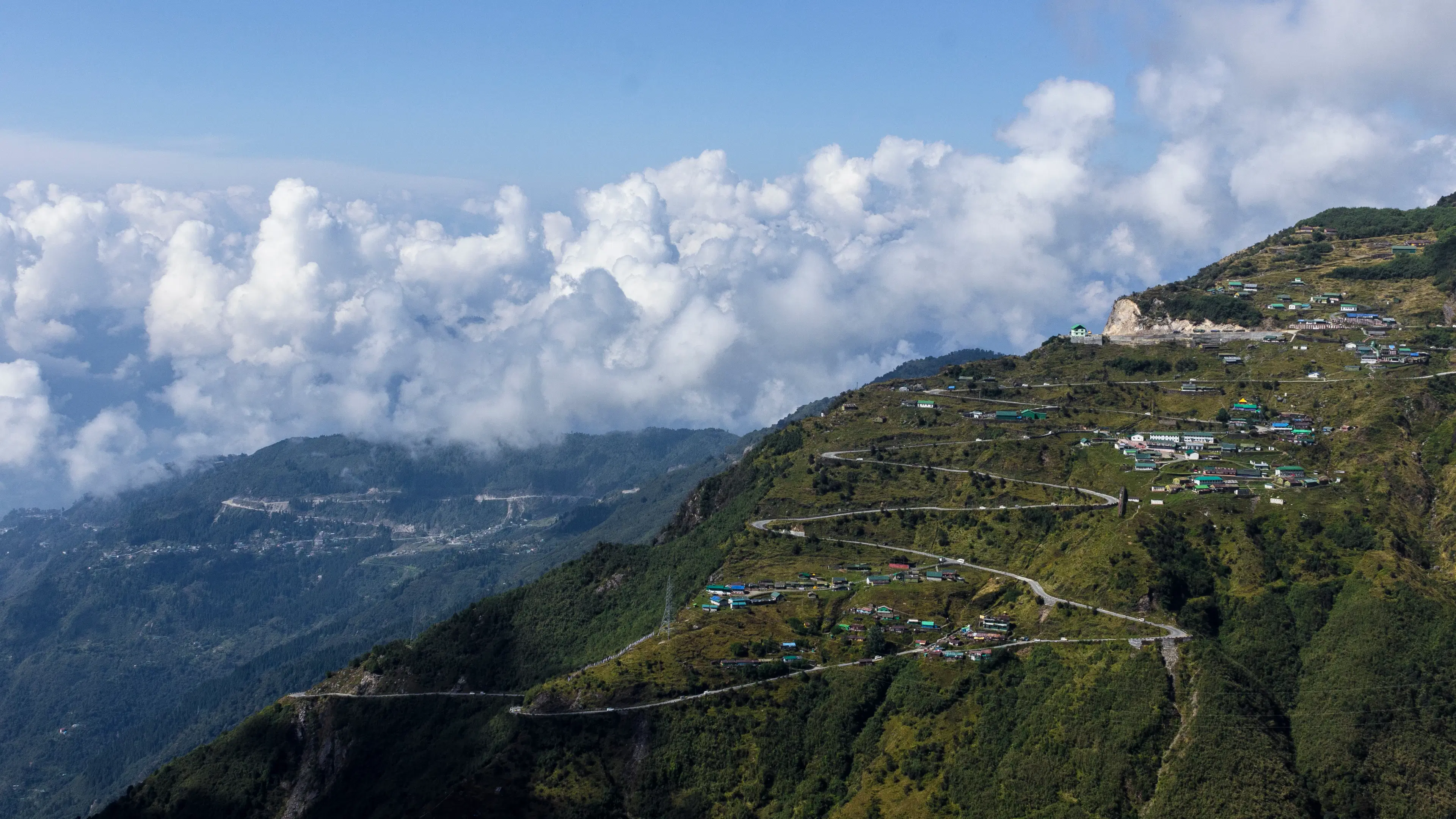 7 Best Times to Visit Nathula Pass: A Seasonal Guide