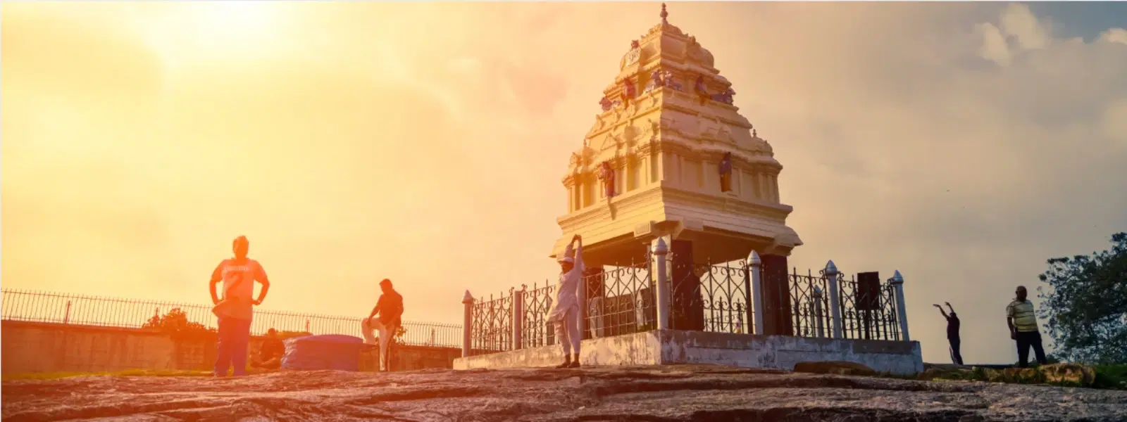 Exploring Temple Towns with Sun Chariots: A Unique Insight