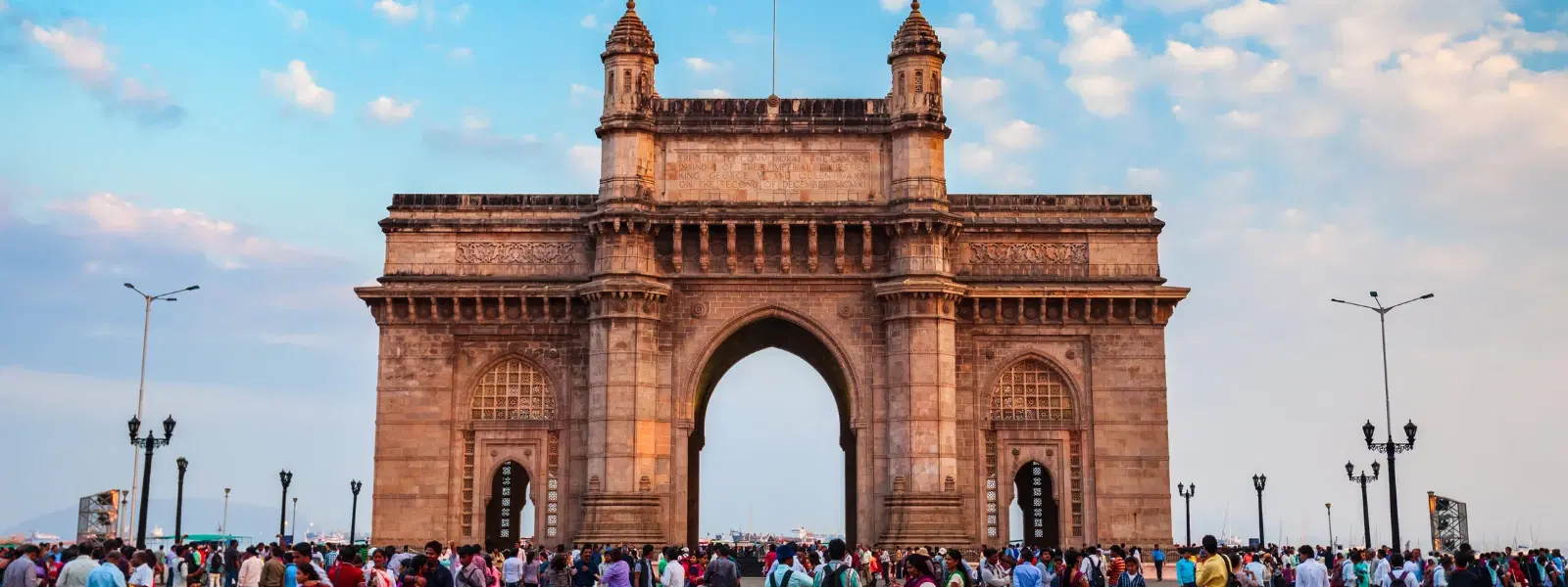 Mumbai Film City Tour vs Bollywood Studio Tour: A Guide