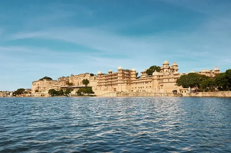 7 Best Hotels Near Ajmer Lake for a Scenic Stay