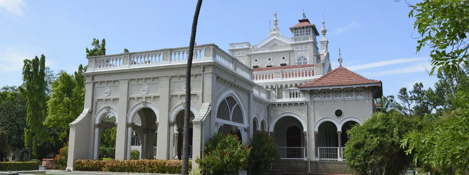 How to Find the Best Heritage Bungalows in Coonoor