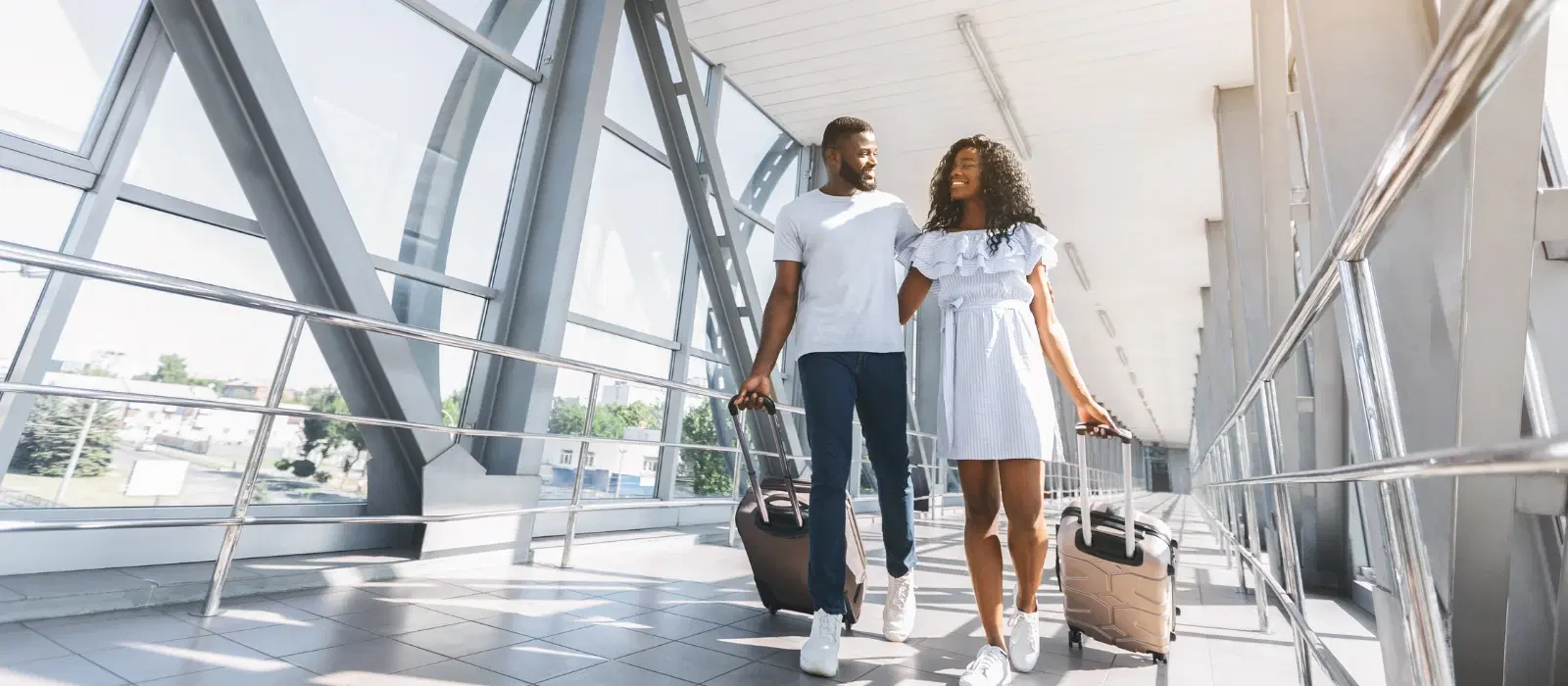 How to Choose Comfortable Travel Outfits for Women