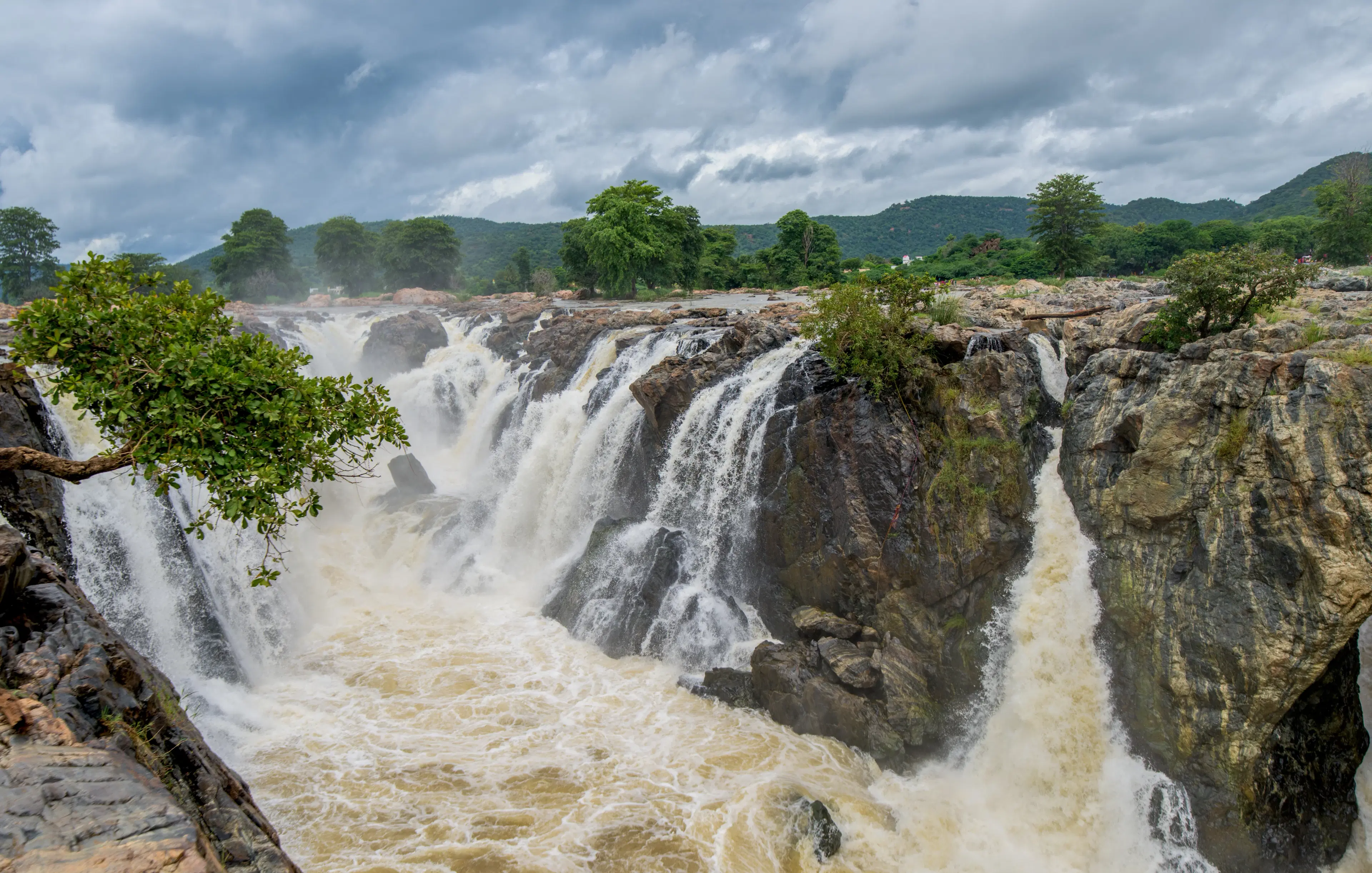 Discover the Best Monsoon Places in India: Expert Insights