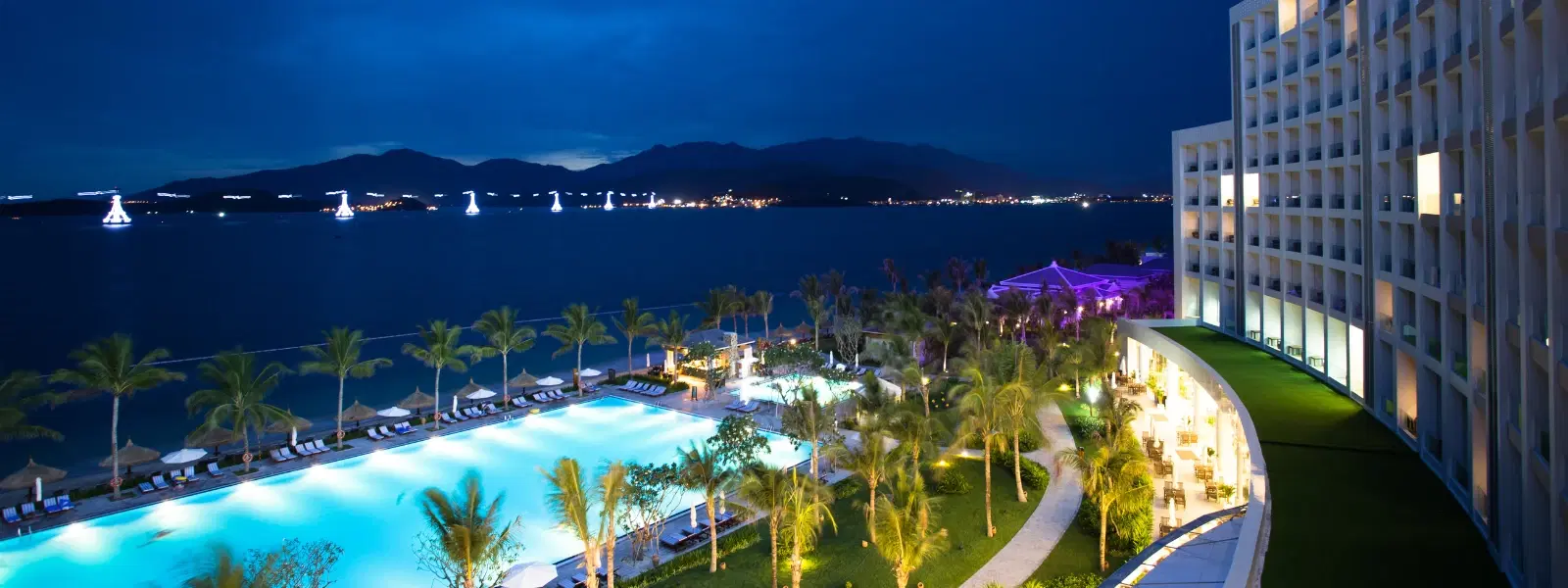 Expert Insights: Party Hotels in Gili Islands Nightlife