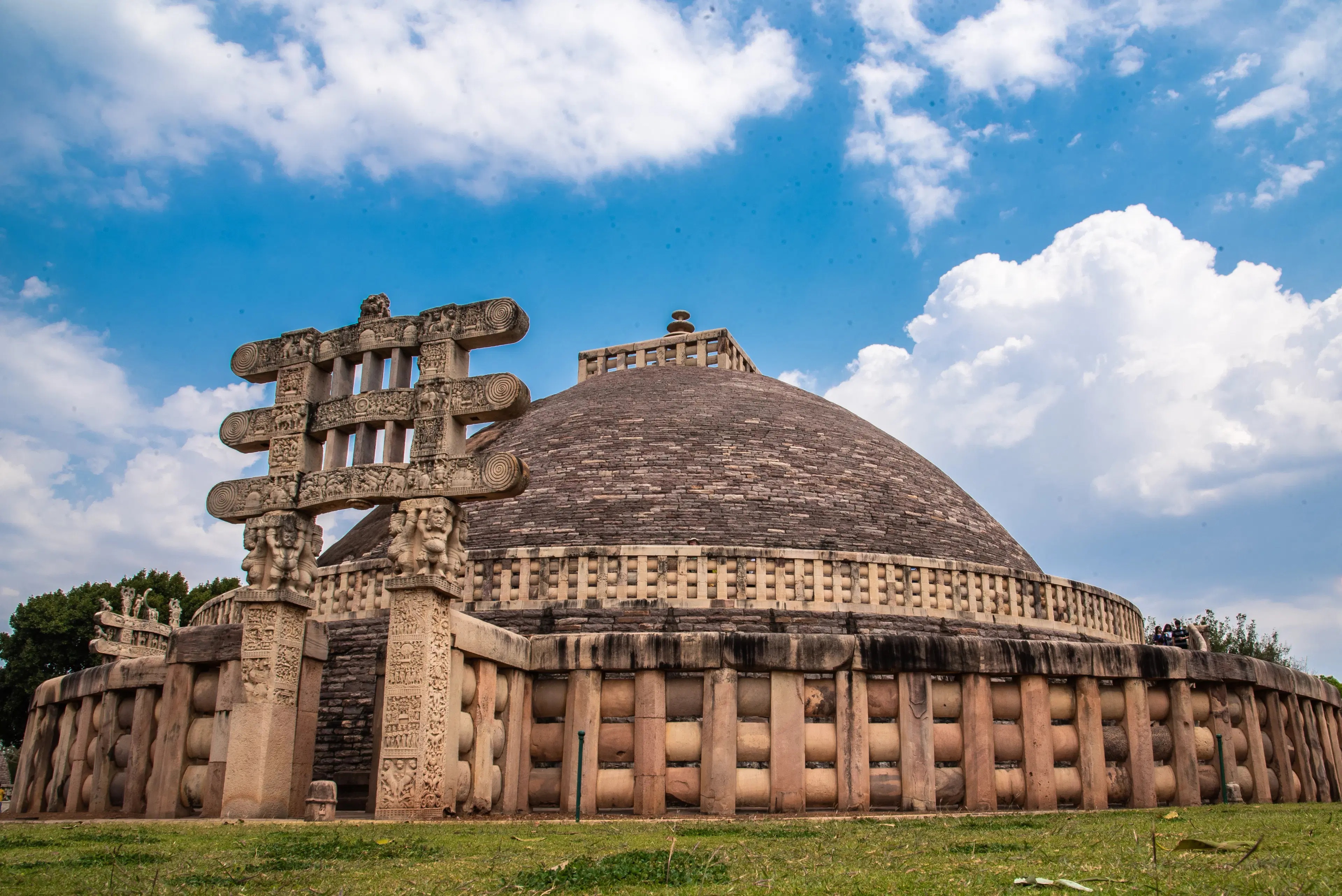 Exploring Eran Monument: Madhya Pradesh's Ancient Gem