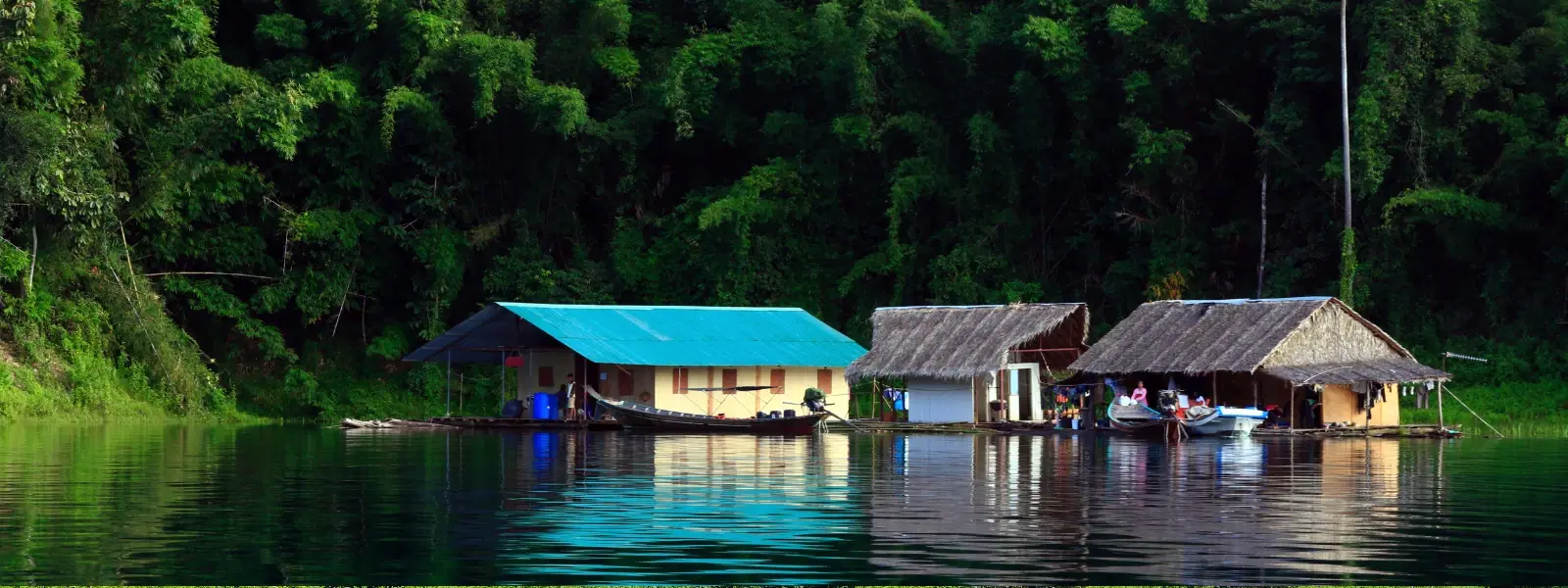 Exploring Villages with Floating Houses: A Unique Insight