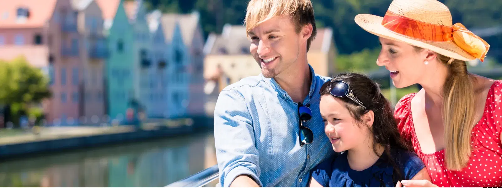 Family Travel vs Solo Trips: Which Offers More Fun?