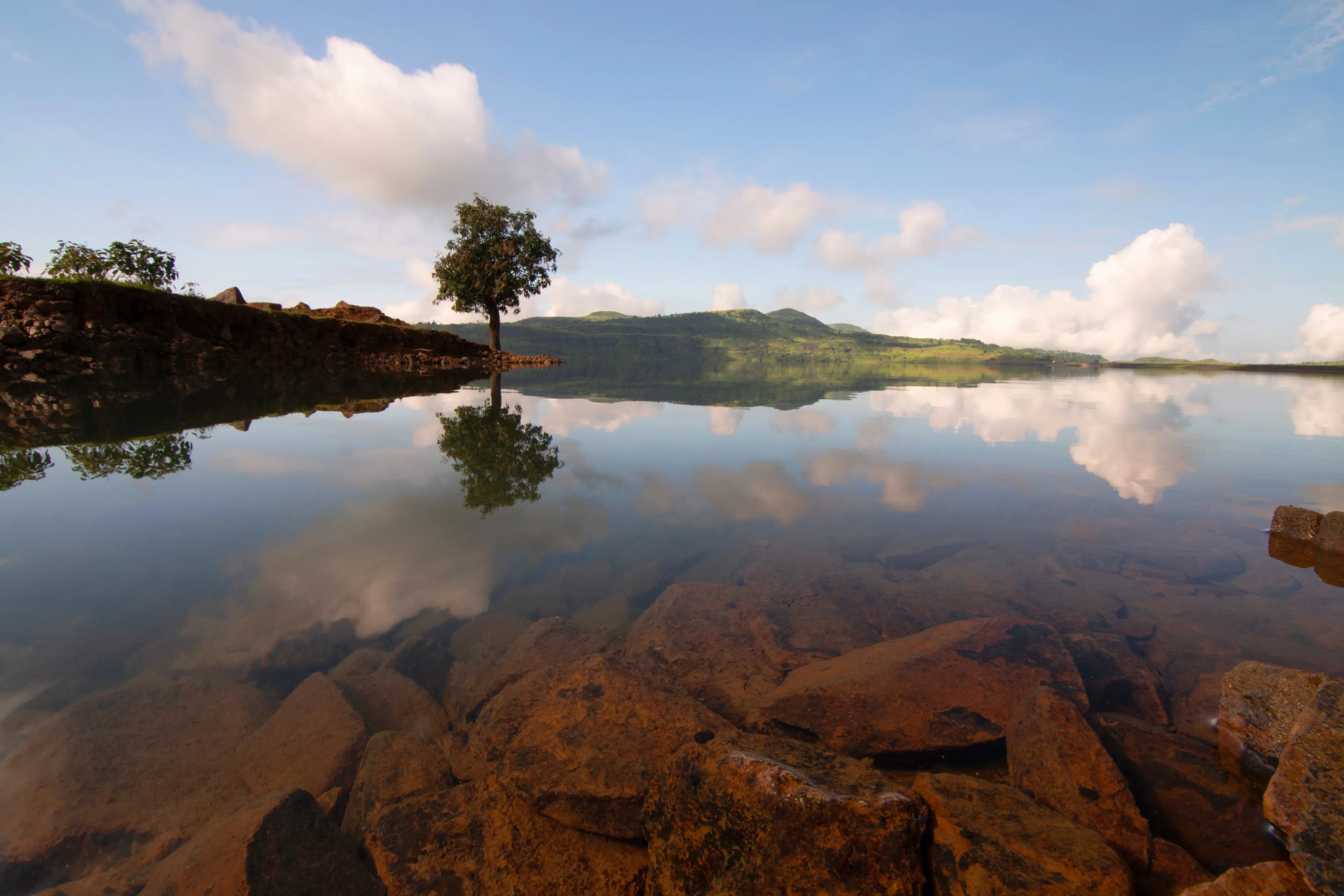 10 Stunning Natural Lakes in India You Must Visit