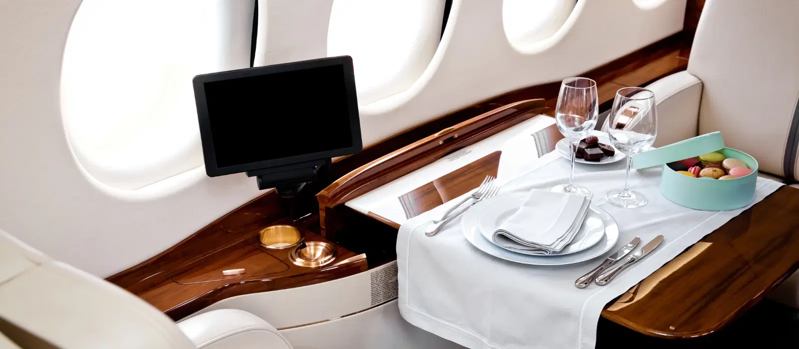 How to Book Business Class Flights: Tips and Tricks