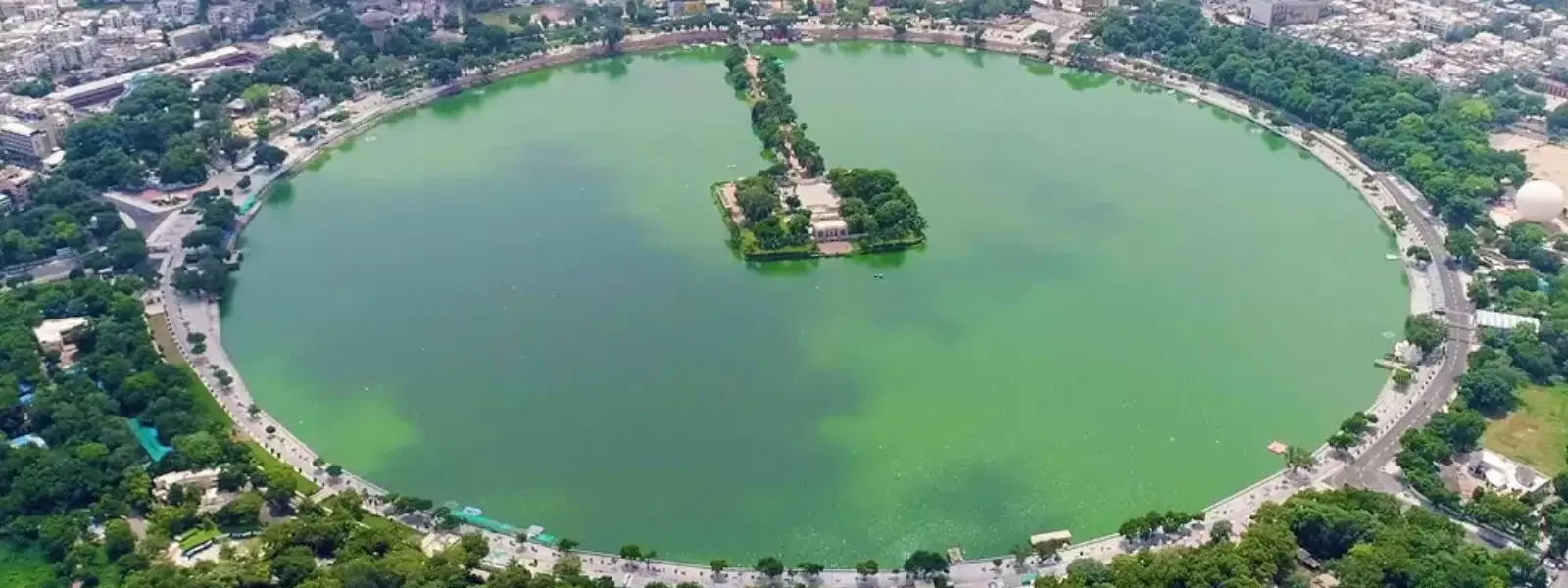 Kankaria Lake vs Sabarmati Riverfront: Which Wins?