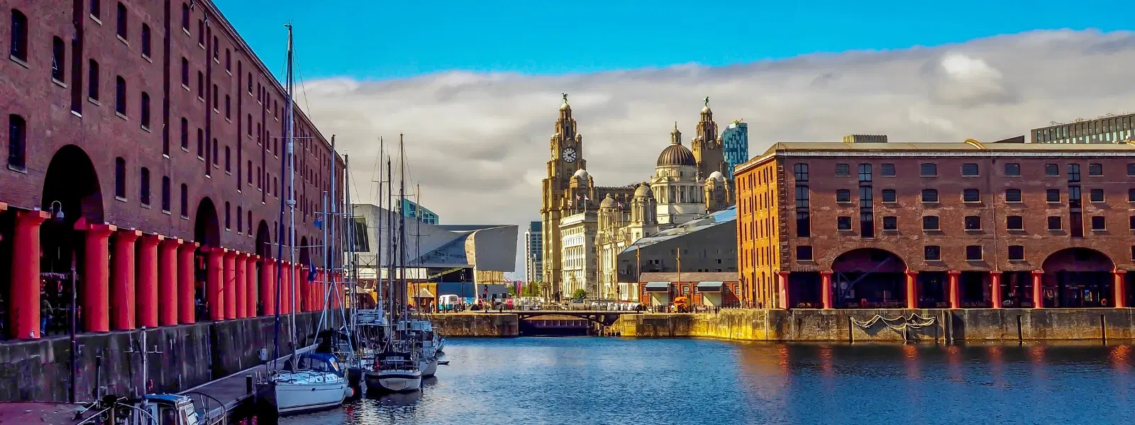 Rediscover Liverpool: Expert Insights on Walking Tours