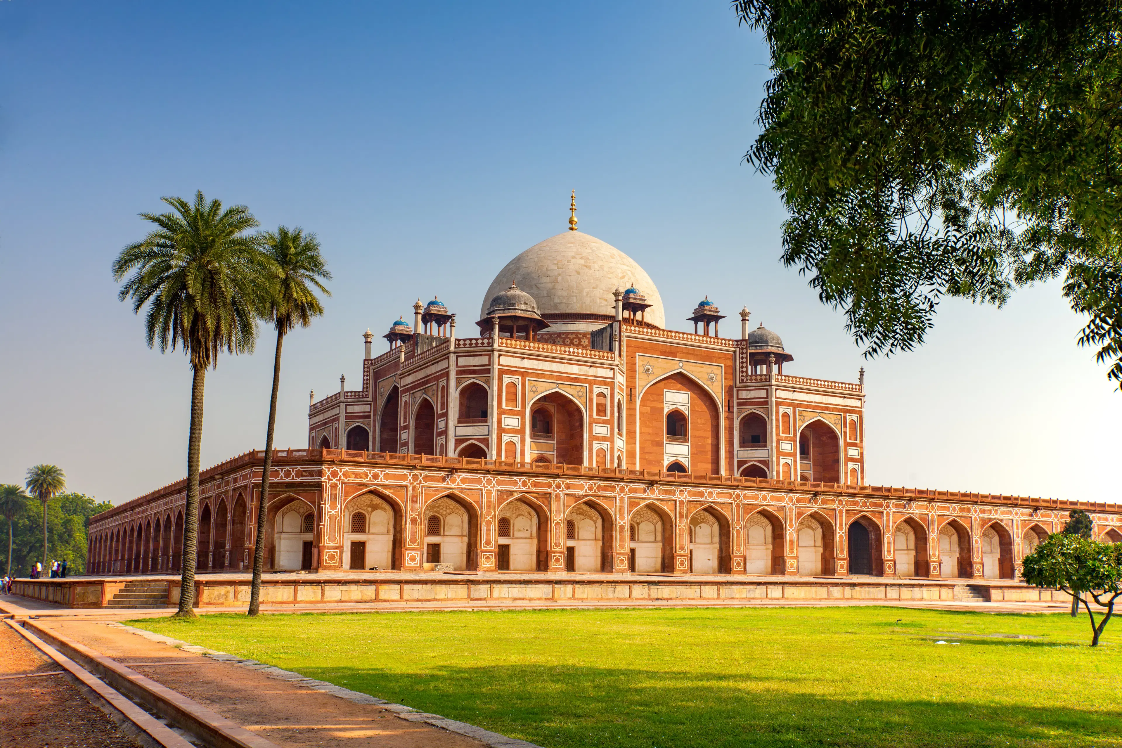 10 Must-Haves for 1-Day Trips from Delhi Checklist