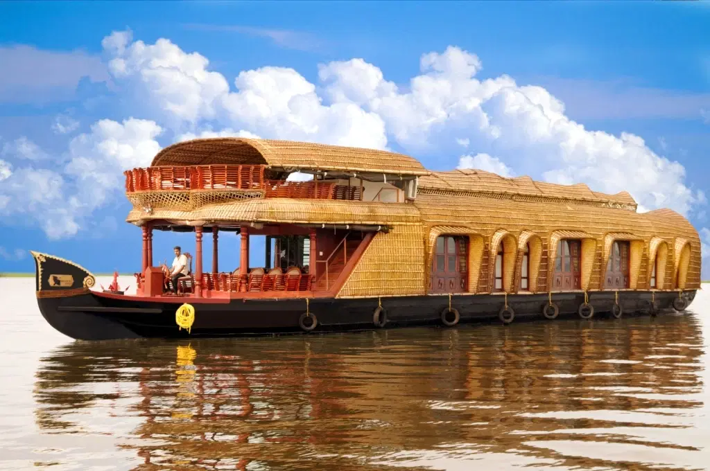 Top 8 Places to Visit in Alleppey for Unforgettable Memories