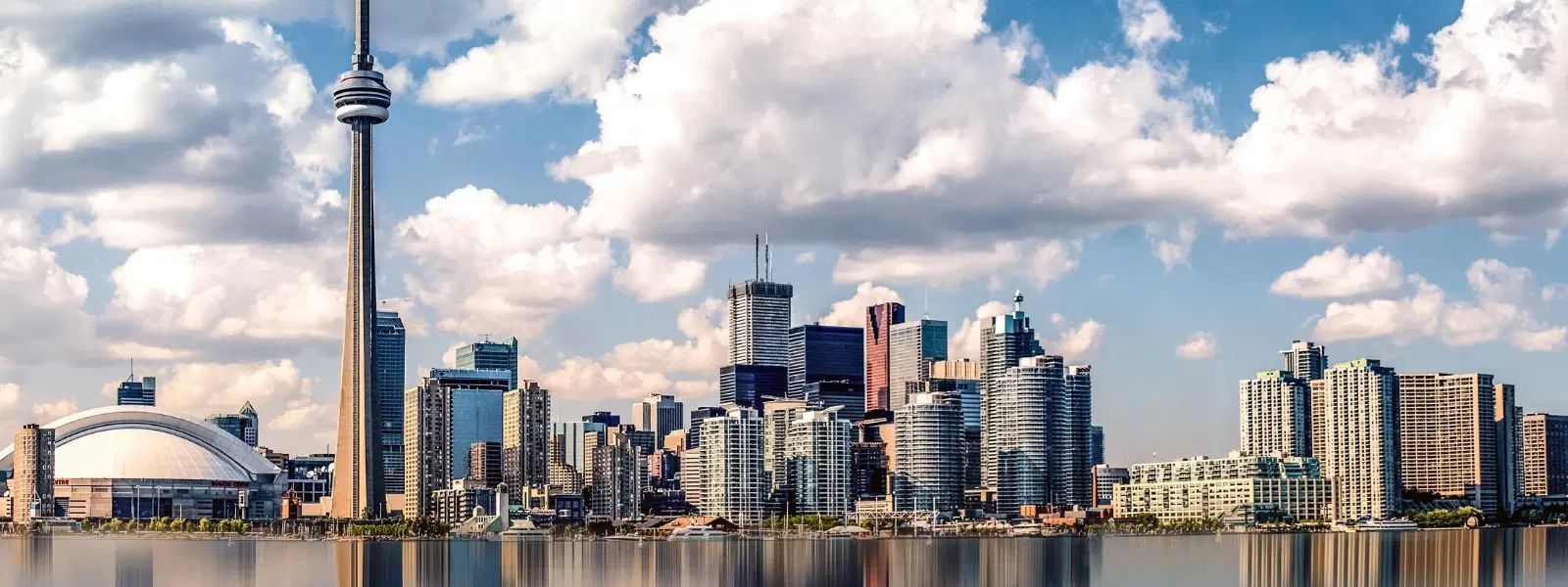 Toronto Checklist: Must-See Attractions for Every Traveler