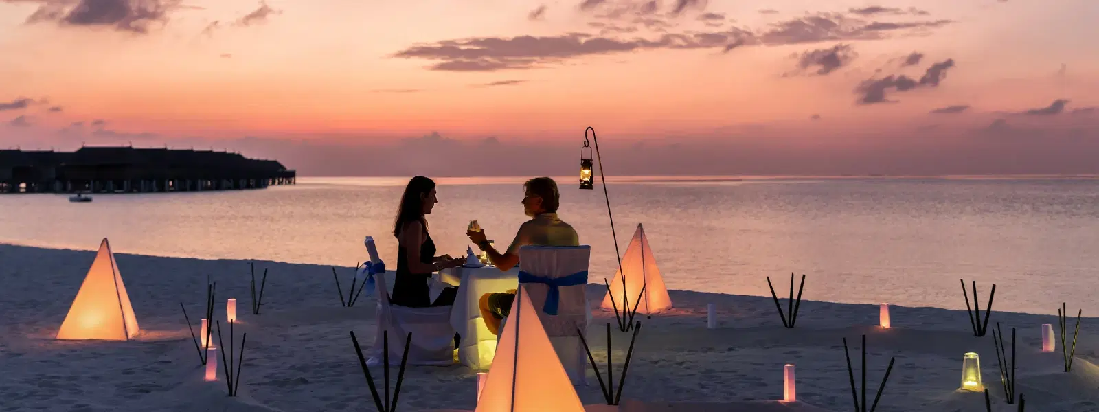 Ultimate Checklist for Romantic Honeymoon in January
