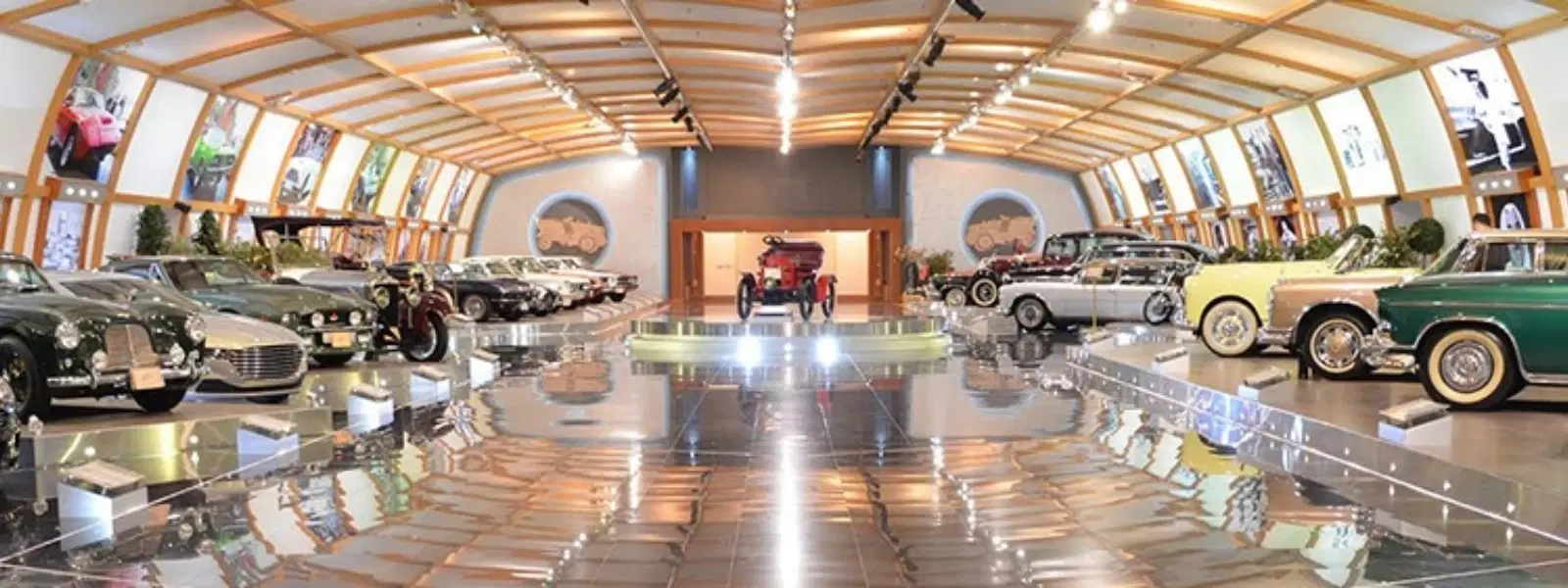 Vintage Car Museum Udaipur vs Classic Car Collection